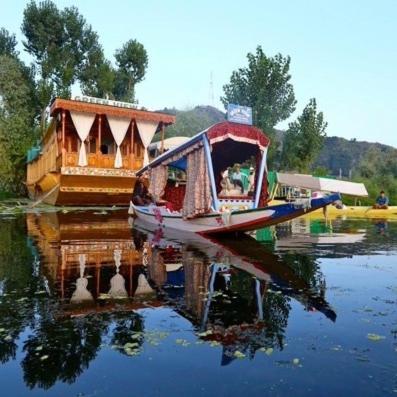 ホテル Green View Group Of Houseboats Srīnagar エクステリア 写真