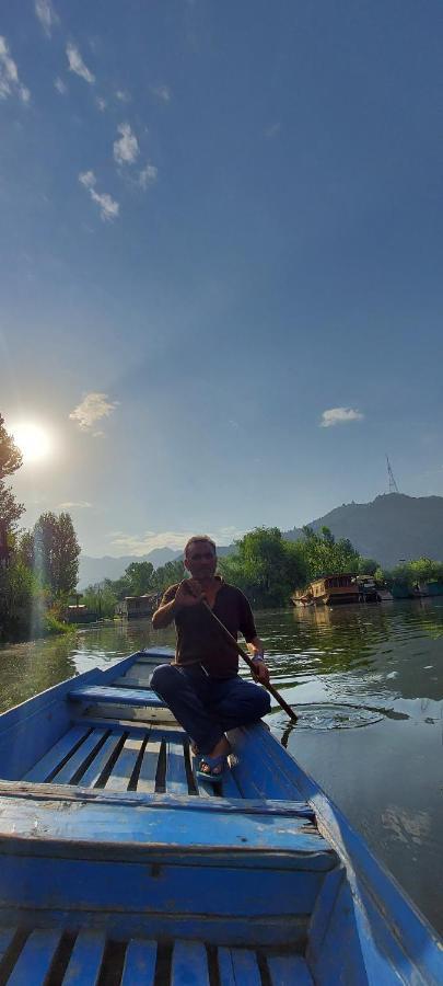 ホテル Green View Group Of Houseboats Srīnagar エクステリア 写真