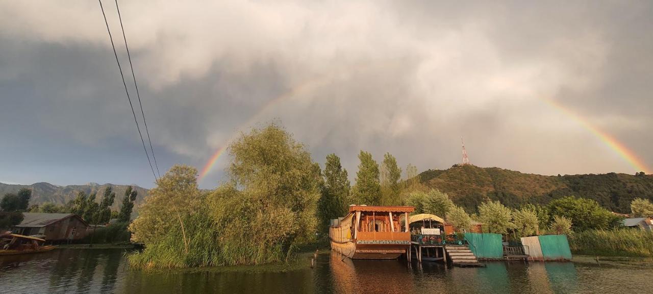 ホテル Green View Group Of Houseboats Srīnagar エクステリア 写真