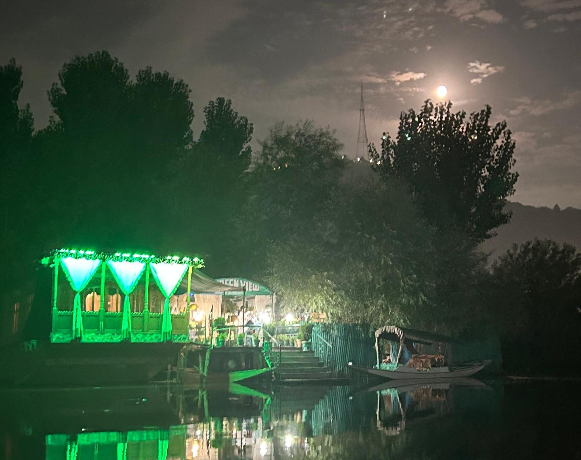 ホテル Green View Group Of Houseboats Srīnagar エクステリア 写真